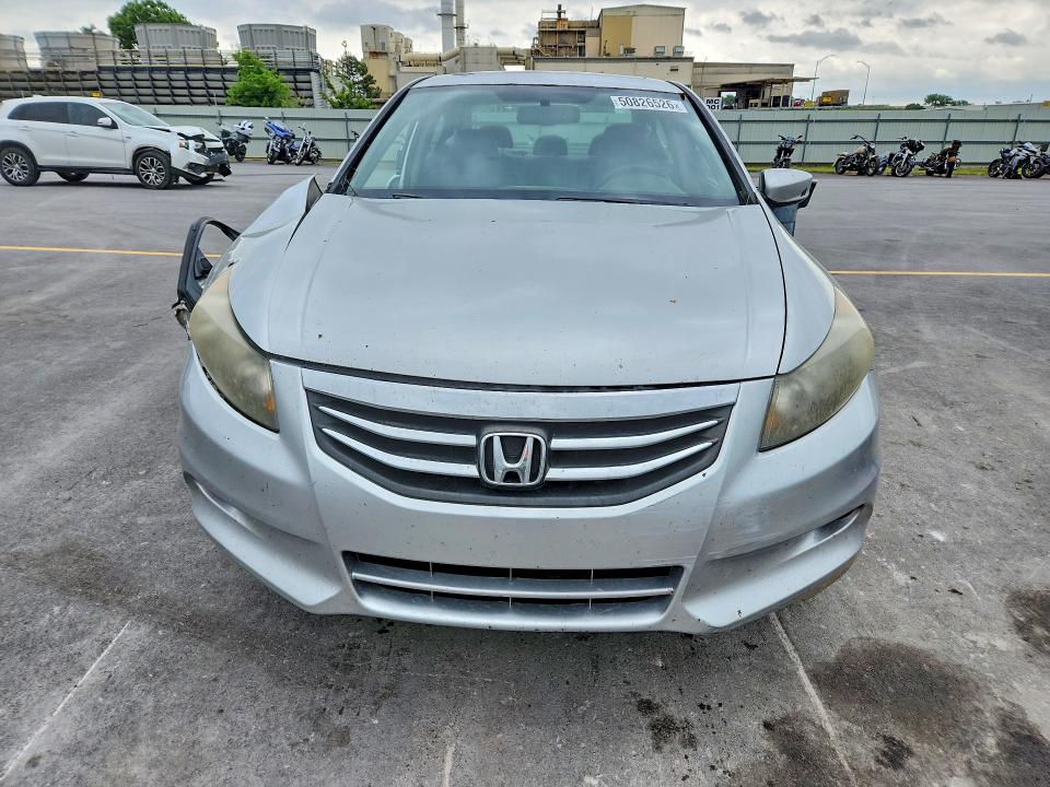 50826526 :رقم المزاد ، 1HGCP3F80CA006128 vin ، 2012 Honda Accord مزاد بيع