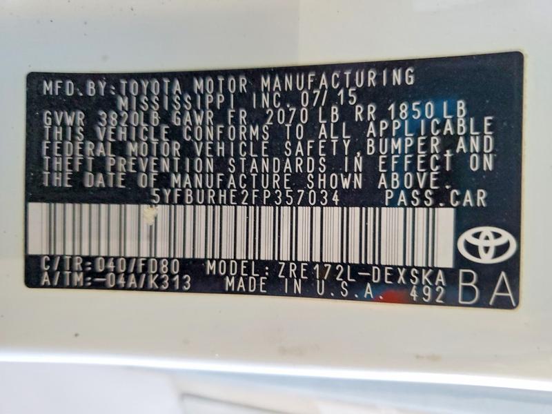 49906876 :رقم المزاد ، 5YFBURHE2FP357034 vin ، 2015 Toyota Corolla مزاد بيع
