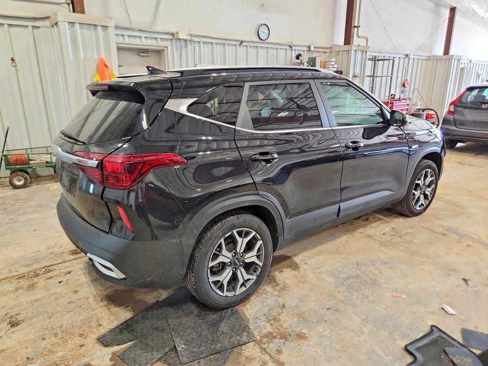 Продаж на аукціоні авто 2023 Kia Seltos, vin: KNDERCAA1P7418153, номер лоту: 50405826