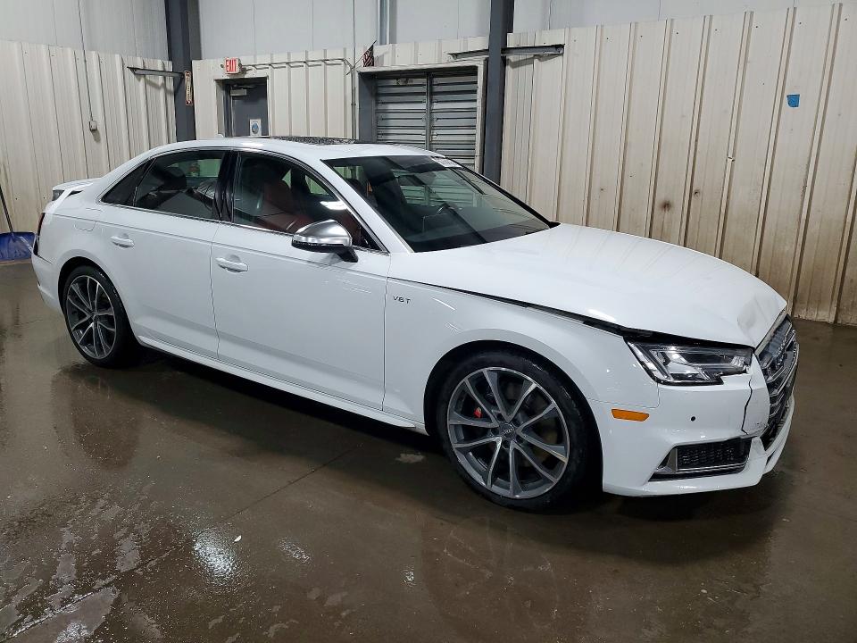 Продаж на аукціоні авто 2018 Audi S4, vin: WAUB4AF46JA158459, номер лоту: 50768696