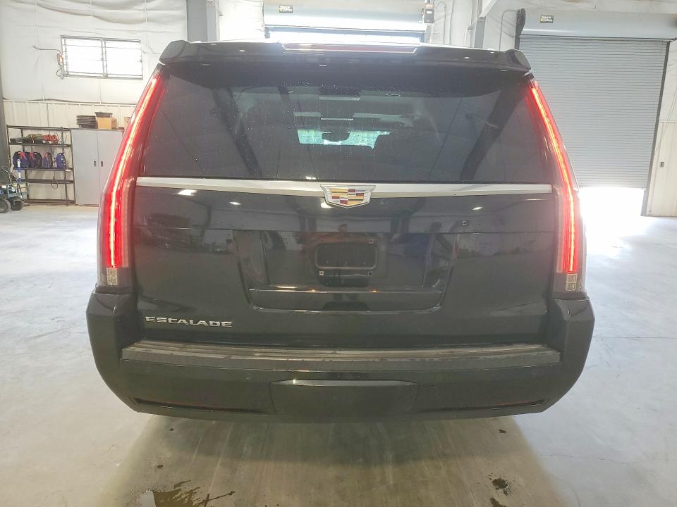 50922256 :رقم المزاد ، 1GYS4JKJ3GR104216 vin ، 2016 Cadillac Escalade مزاد بيع