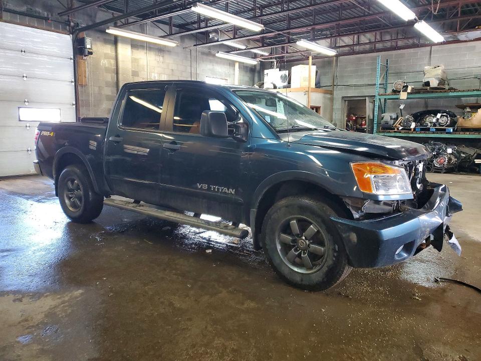 47556376 :رقم المزاد ، 1N6AA0EC1EN504892 vin ، 2014 Nissan Titan مزاد بيع