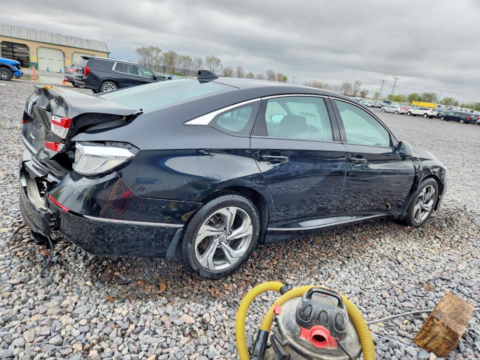 Продажа на аукционе авто 2018 Honda Accord, vin: 1HGCV2F59JA025232, номер лота: 49605806