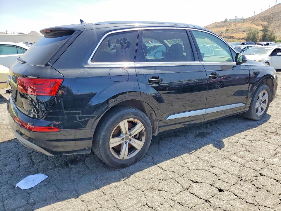 48600826 :رقم المزاد ، WA1AHAF7XKD020639 vin ، 2019 Audi Q7 مزاد بيع