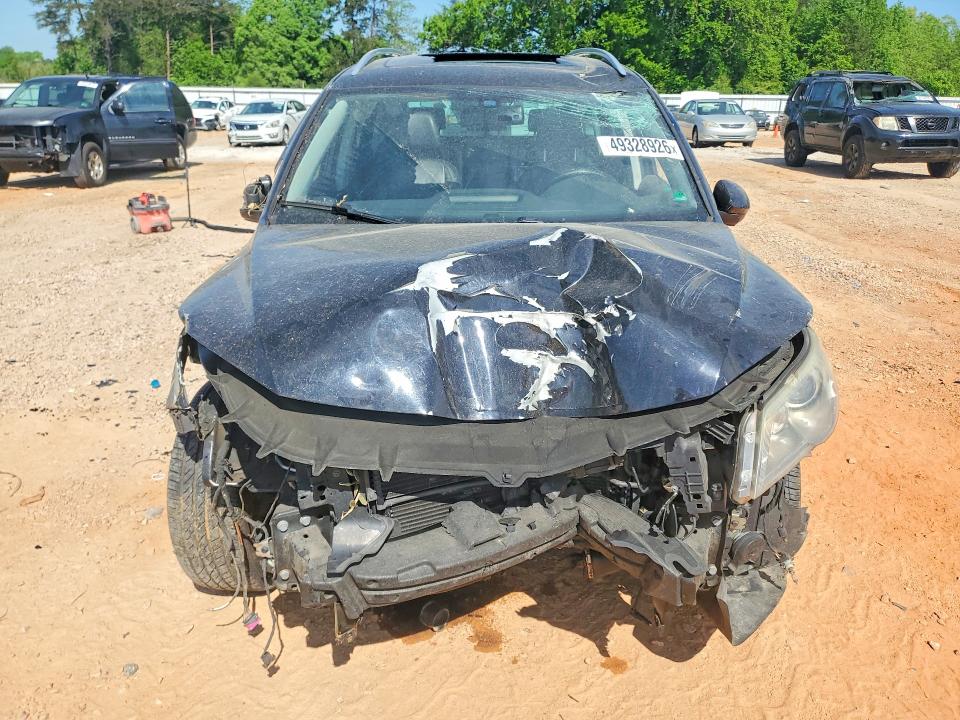 49328926 :رقم المزاد ، WVGBV7AX4BW508546 vin ، 2011 Volkswagen Tiguan مزاد بيع