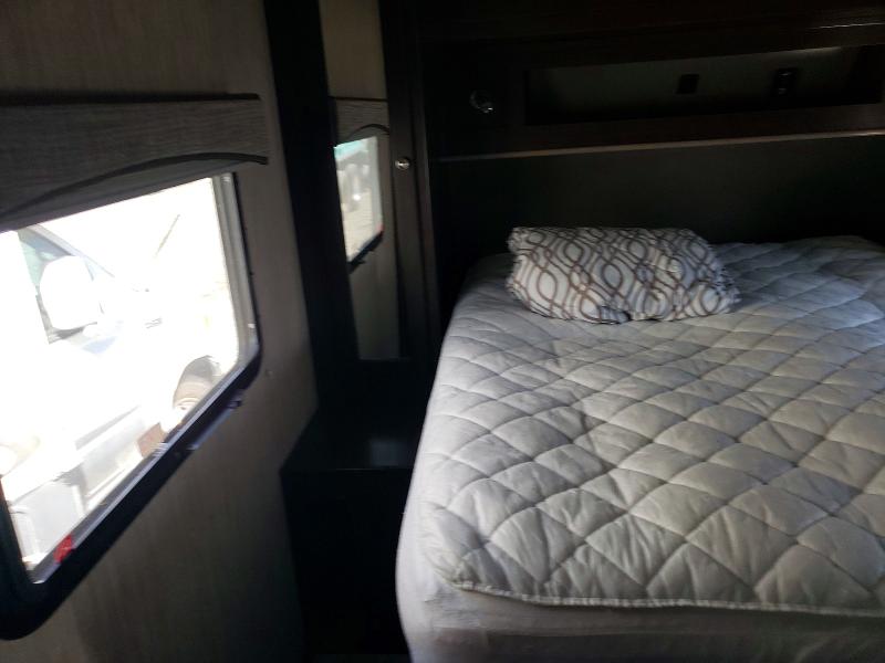 2018 Heartland Rv Trailers მანქანა იყიდება აუქციონზე, vin: 5SFNB3026JE374200, აუქციონის ნომერი: 51355096