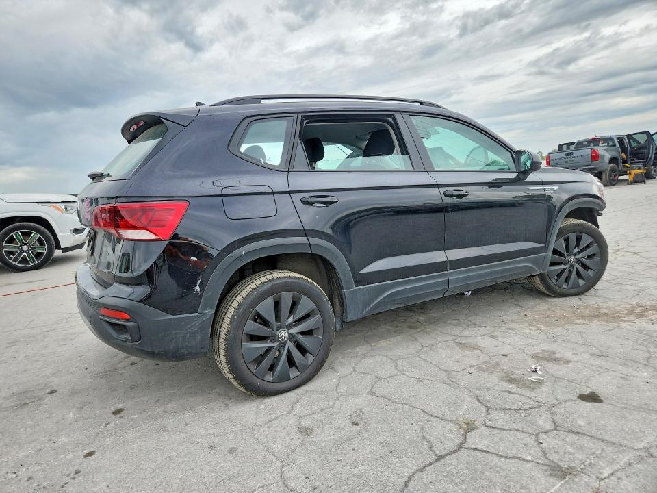49660766 :رقم المزاد ، 3VV5X7B28RM130144 vin ، 2024 Volkswagen Taos مزاد بيع