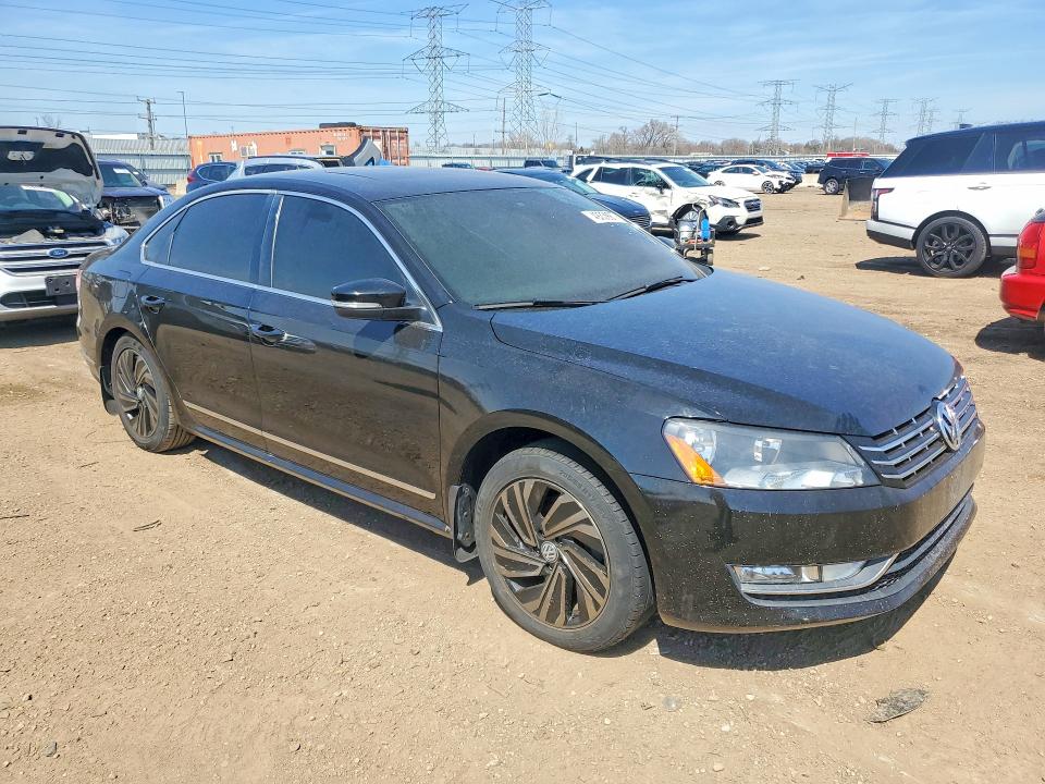 49339976 :رقم المزاد ، 1VWCN7A36EC067589 vin ، 2014 Volkswagen Passat مزاد بيع