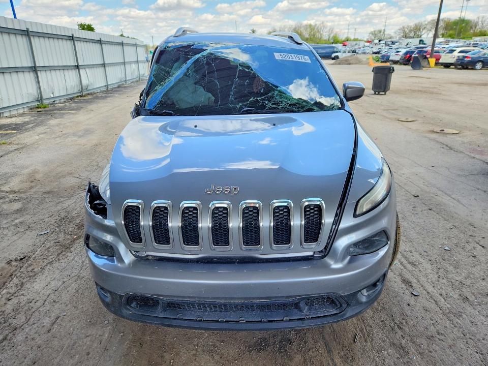52031976 :رقم المزاد ، 1C4PJLCB7FW790669 vin ، 2015 Jeep Cherokee مزاد بيع