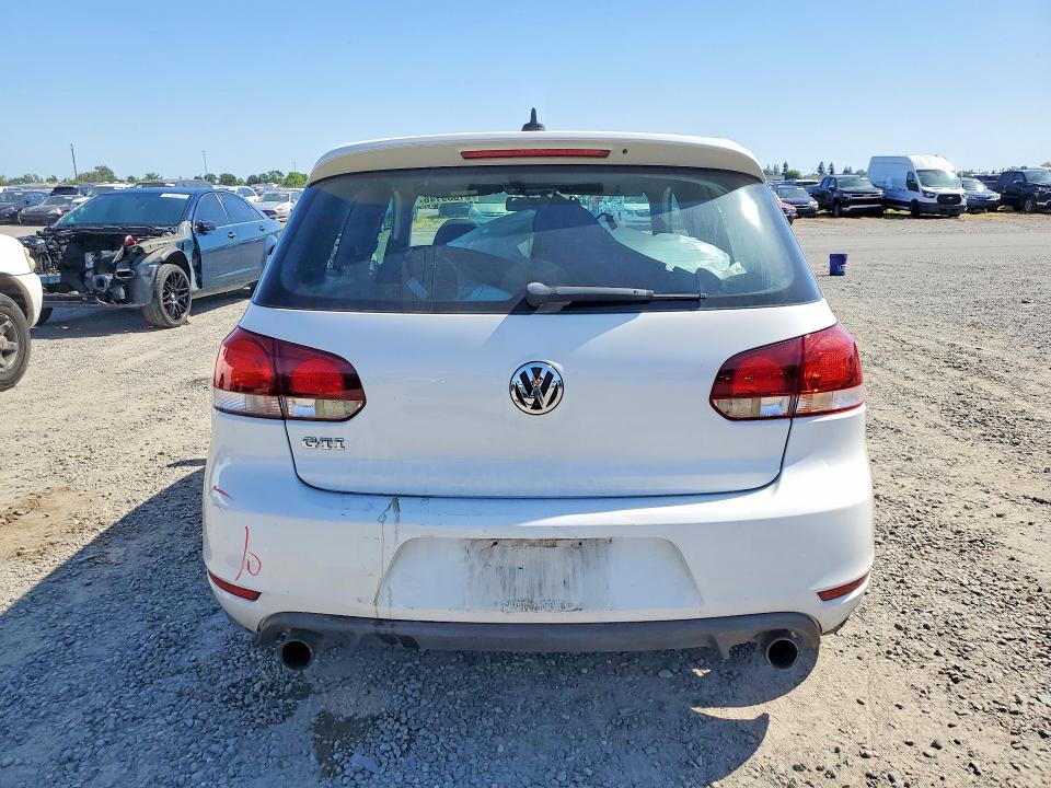 51039146 :رقم المزاد ، WVWFD7AJ9BW178780 vin ، 2011 Volkswagen Gti مزاد بيع