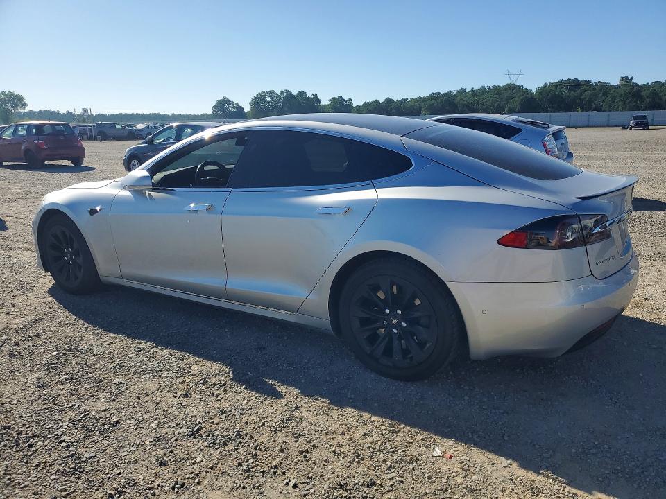 Aukcja sprzedaży 2018 Tesla Model S, vin: 5YJSA1E2XJF245106, numer aukcji: 48999926