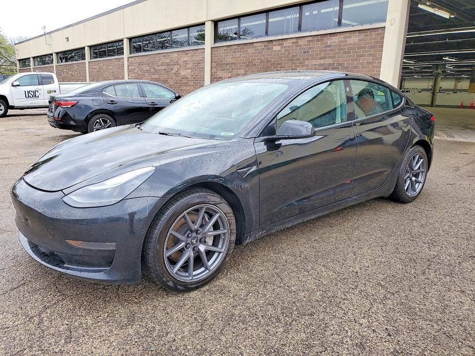 2022 Tesla Model 3 მანქანა იყიდება აუქციონზე, vin: 5YJ3E1EA4NF287101, აუქციონის ნომერი: 51123326