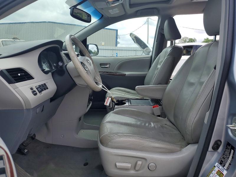 51823226 :رقم المزاد ، 5TDDK3DC5ES082281 vin ، 2014 Toyota Sienna مزاد بيع
