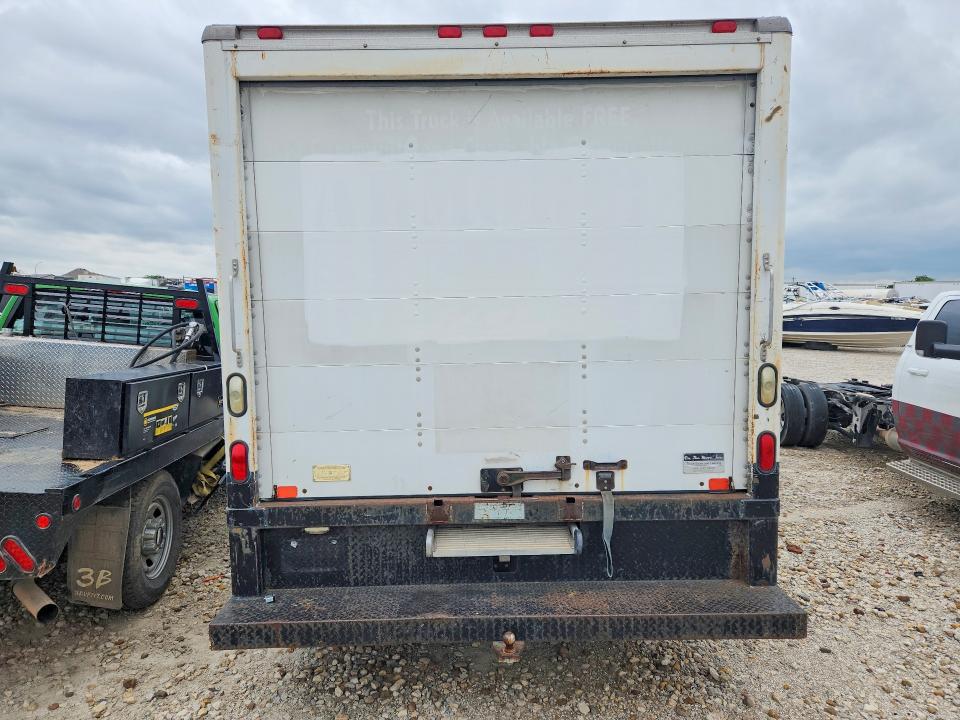 47730616 :رقم المزاد ، 1FDWE35L42HA94755 vin ، 2002 Ford Econoline مزاد بيع