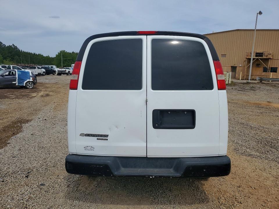 2015 Chev Express G2500 მანქანა იყიდება აუქციონზე, vin: 1GCWGGCF4F1263870, აუქციონის ნომერი: 49789926