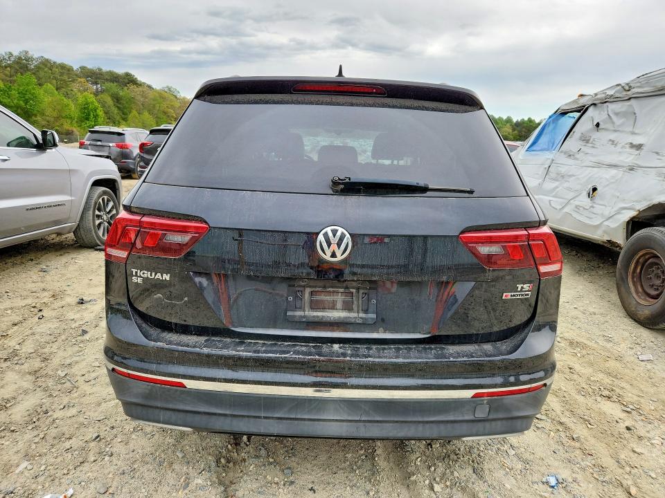 Продаж на аукціоні авто 2018 Volkswagen Tiguan, vin: 3VV2B7AX8JM198575, номер лоту: 50000206