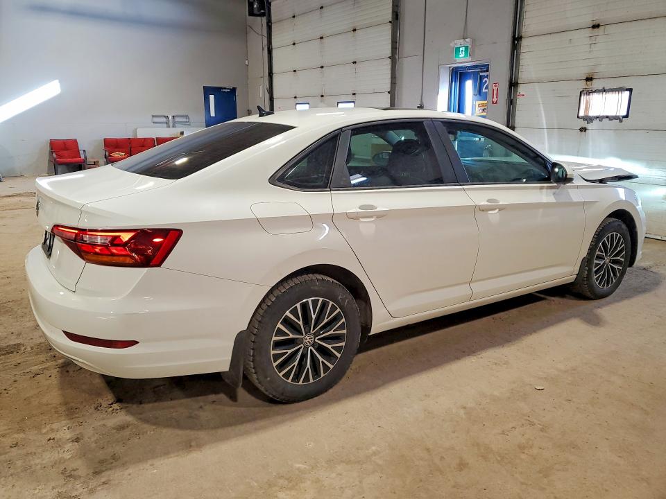 Продажа на аукционе авто 2019 Volkswagen Jetta 1.4 Tsi 4dr, vin: 3VWE57BU6KM275322, номер лота: 49171796