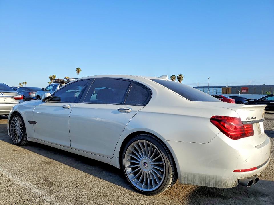 Продажа на аукционе авто 2015 Bmw Alpina B7, vin: WBAYE8C55FD136598, номер лота: 50558176