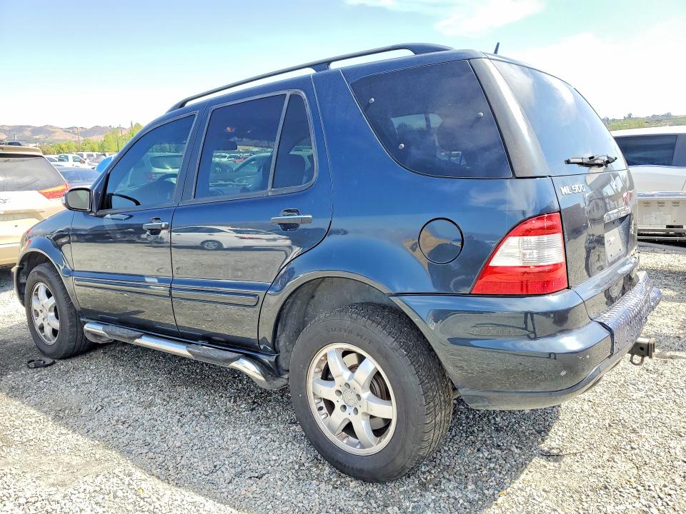 49578236 :رقم المزاد ، 4JGAB75E92A323547 vin ، 2002 Mercedes-benz Ml مزاد بيع