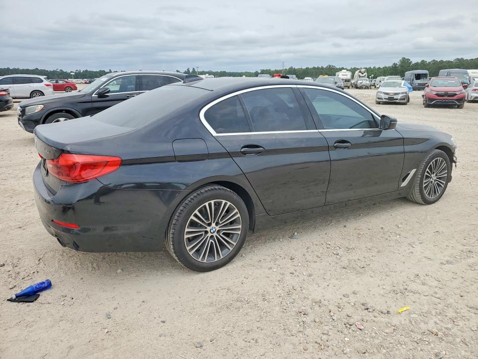 52083166 :رقم المزاد ، WBAJR3C07LWW67167 vin ، 2020 Bmw 530 مزاد بيع
