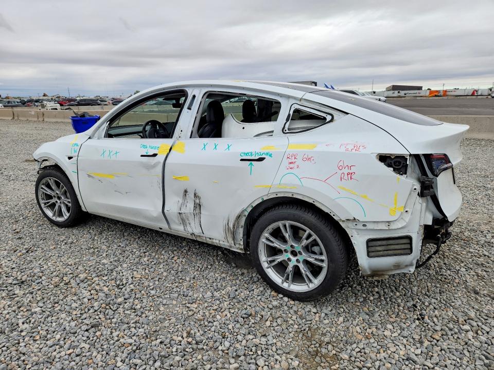Продажа на аукционе авто 2021 Tesla Model Y, vin: 5YJYGAEE2MF172823, номер лота: 50677986