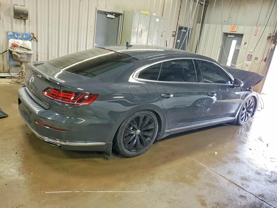 2020 Volkswagen Arteon მანქანა იყიდება აუქციონზე, vin: WVWBR7AN6LE015210, აუქციონის ნომერი: 46780536