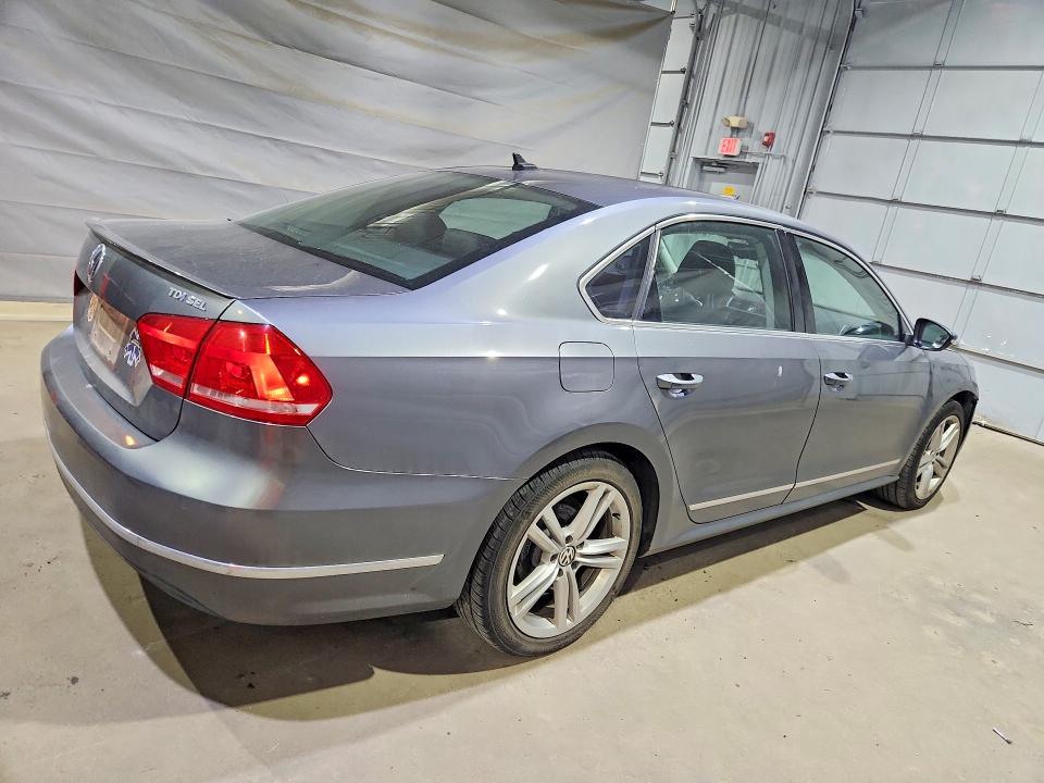 Продаж на аукціоні авто 2012 Volkswagen Passat, vin: 1VWCN7A33CC047815, номер лоту: 51259936