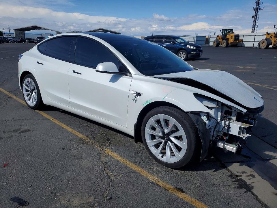 Продажа на аукционе авто 2023 Tesla Model 3, vin: 5YJ3E1EA6PF555584, номер лота: 49419726