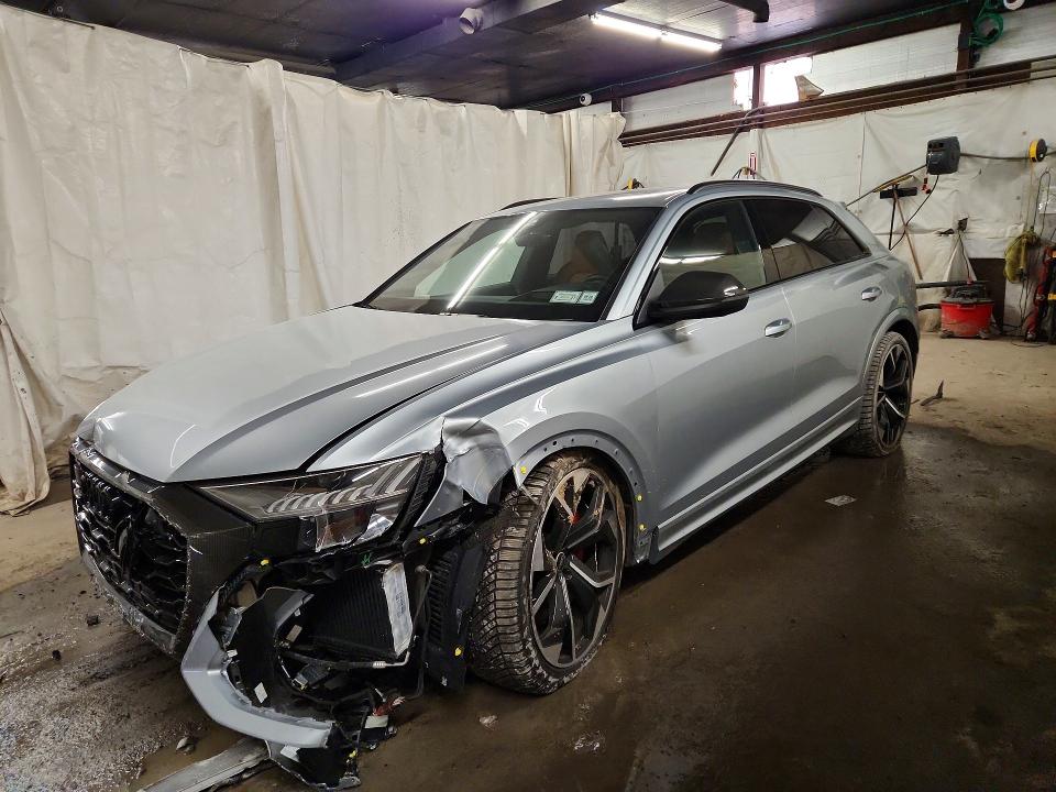 49279986 :رقم المزاد ، WU1ARBF14RD009654 vin ، 2024 Audi Rs Q8 مزاد بيع