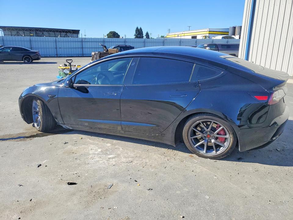 48698576 :رقم المزاد ، 5YJ3E1EB4NF134632 vin ، 2022 Tesla Model 3 مزاد بيع