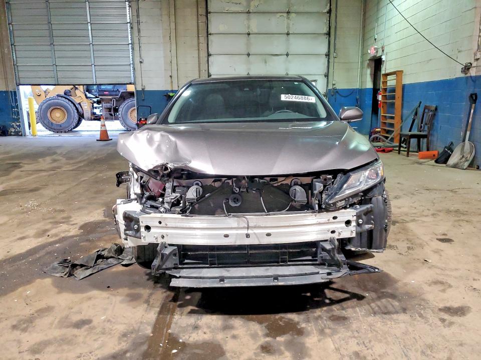 2020 Toyota Camry Hybrid მანქანა იყიდება აუქციონზე, vin: 4T1J31AK7LU012267, აუქციონის ნომერი: 50246886