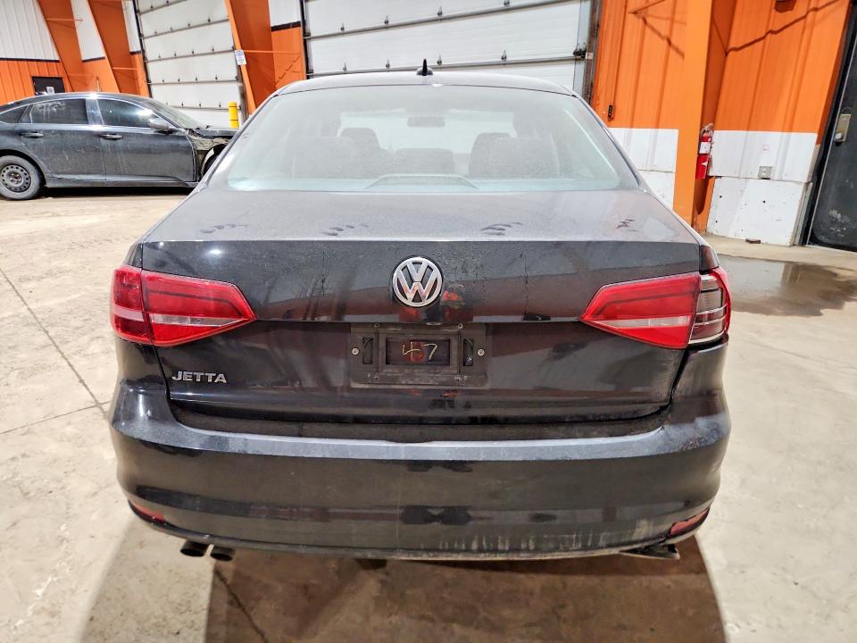 2015 Volkswagen Jetta მანქანა იყიდება აუქციონზე, vin: 3VW2K7AJ0FM332798, აუქციონის ნომერი: 47902676