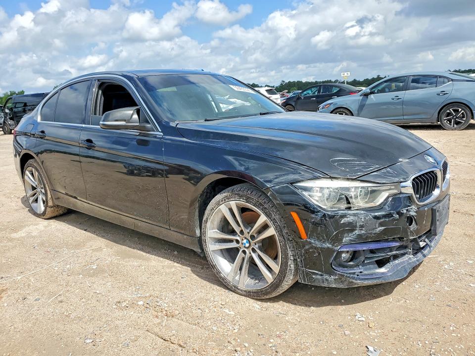 50493596 :رقم المزاد ، WBA8D9C55JA615347 vin ، 2018 Bmw 330 مزاد بيع