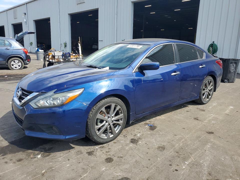 Продаж на аукціоні авто 2018 Nissan Altima, vin: 1N4AL3AP6JC134400, номер лоту: 50851796