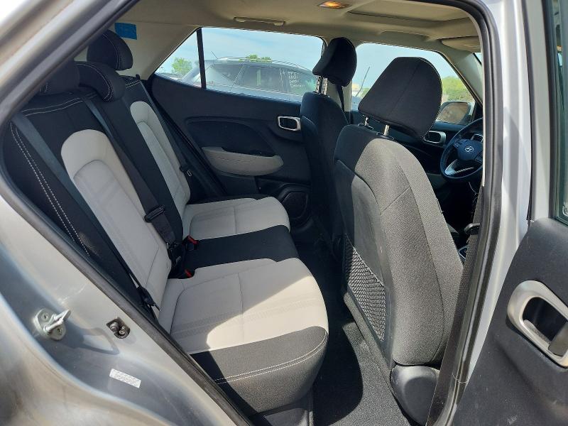 49042296 :رقم المزاد ، KMHRC8A37NU151337 vin ، 2022 Hyundai Venue مزاد بيع