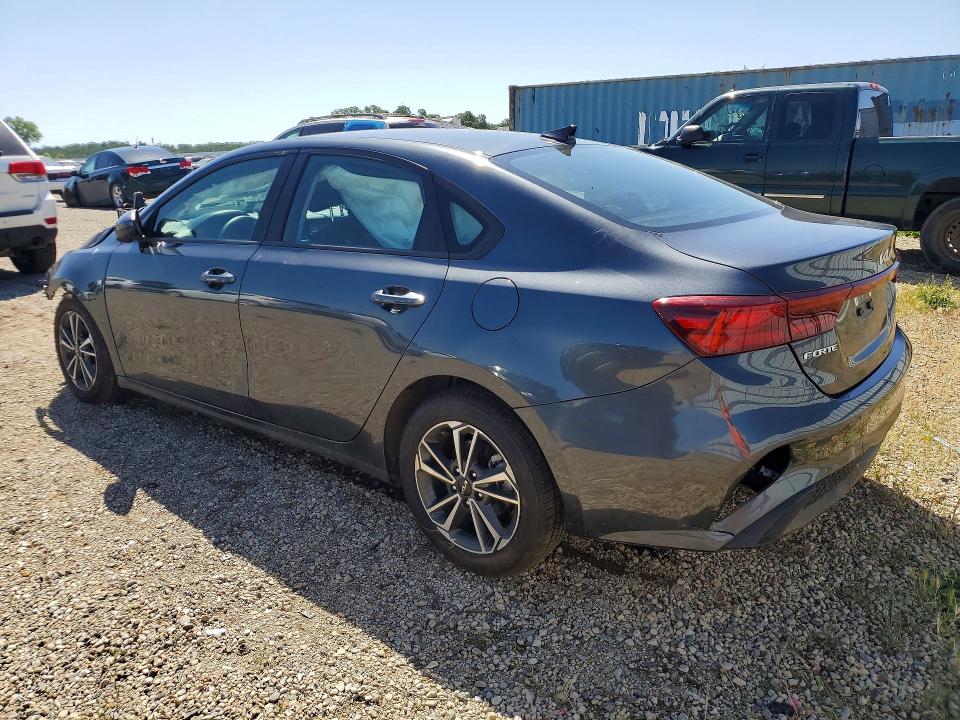 51129606 :رقم المزاد ، 3KPF24AD0PE645312 vin ، 2023 Kia Forte مزاد بيع