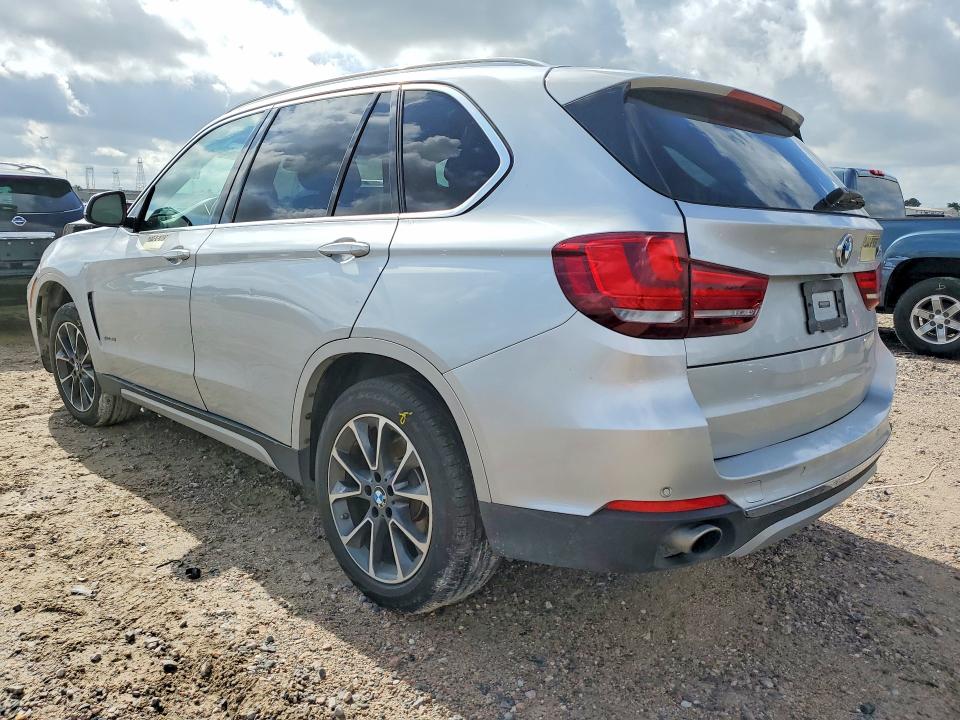 50983136 :رقم المزاد ، 5UXKR2C39H0U23170 vin ، 2017 Bmw X5 مزاد بيع