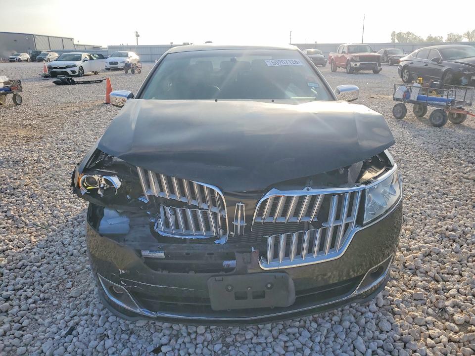 50267126 :رقم المزاد ، 3LNHL2GC3BR773775 vin ، 2011 Lincoln Mkz مزاد بيع