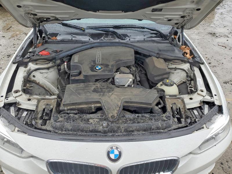 48522326 :رقم المزاد ، WBA3C1C57EK113339 vin ، 2014 Bmw 328 مزاد بيع