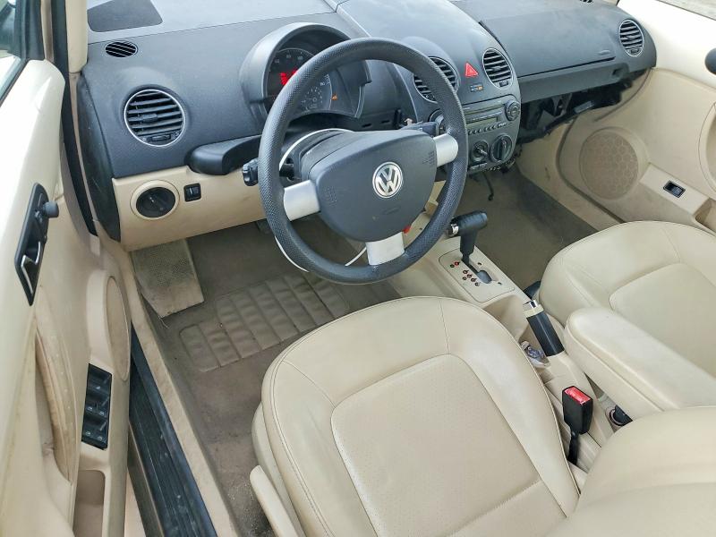 51133276 :رقم المزاد ، 3VWPG31Y58M413361 vin ، 2008 Volkswagen New Beetle مزاد بيع