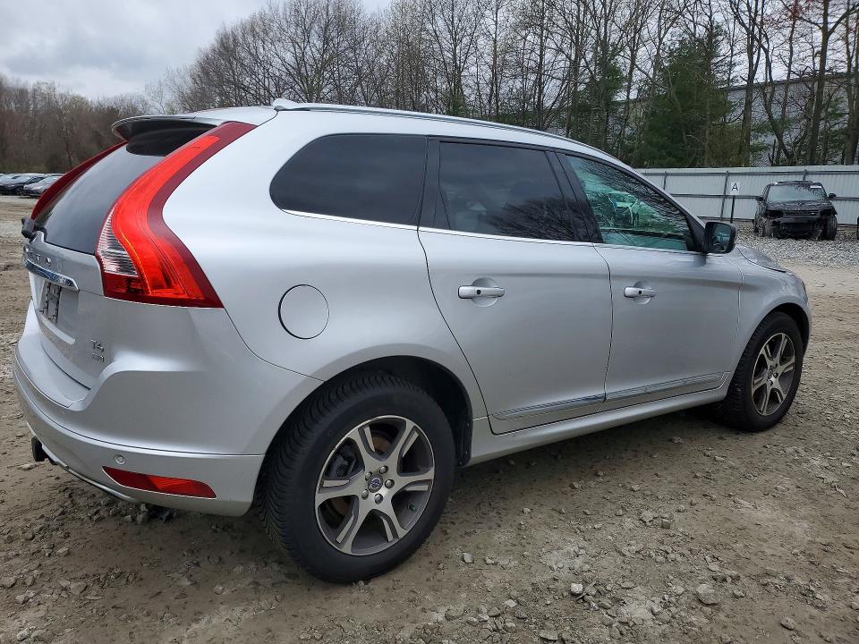 50561846 :رقم المزاد ، YV4902RK5F2749765 vin ، 2015 Volvo Xc60 مزاد بيع