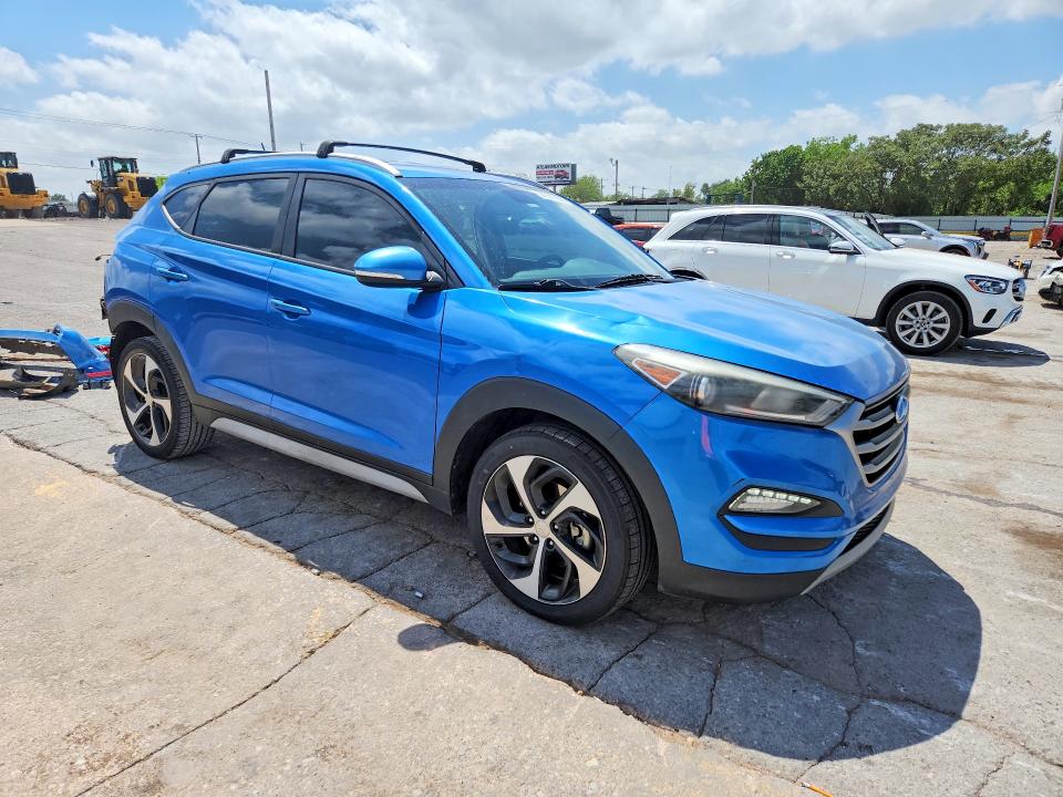 50931256 :رقم المزاد ، KM8J33A20HU391406 vin ، 2017 Hyundai Tucson مزاد بيع
