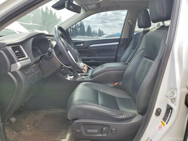 Продажа на аукционе авто 2019 Toyota Highlander, vin: 5TDJZRFH9KS620437, номер лота: 49014126