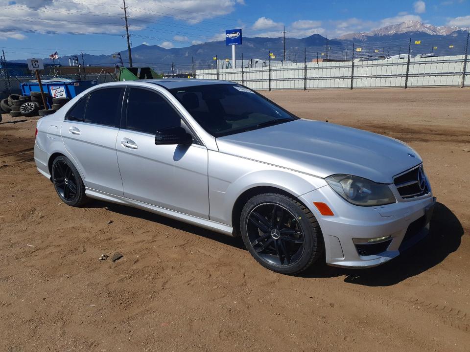 Продаж на аукціоні авто 2012 Mercedes-benz C, vin: WDDGF4HB3CR227425, номер лоту: 51600976