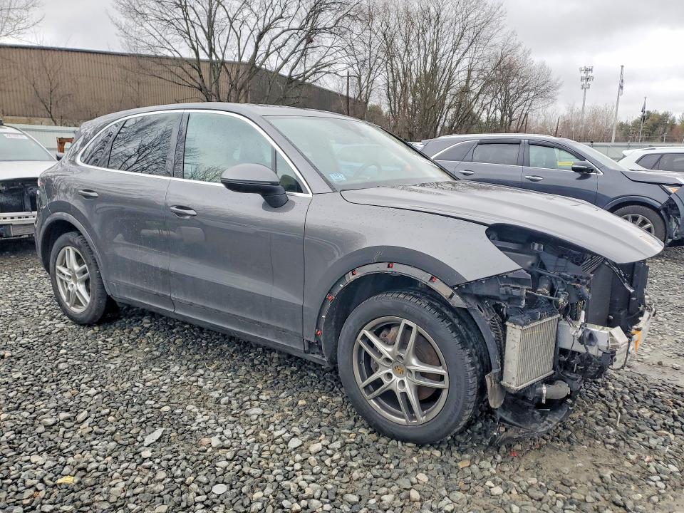 48679256 :رقم المزاد ، WP1AA2AY1LDA04426 vin ، 2020 Porsche Cayenne مزاد بيع