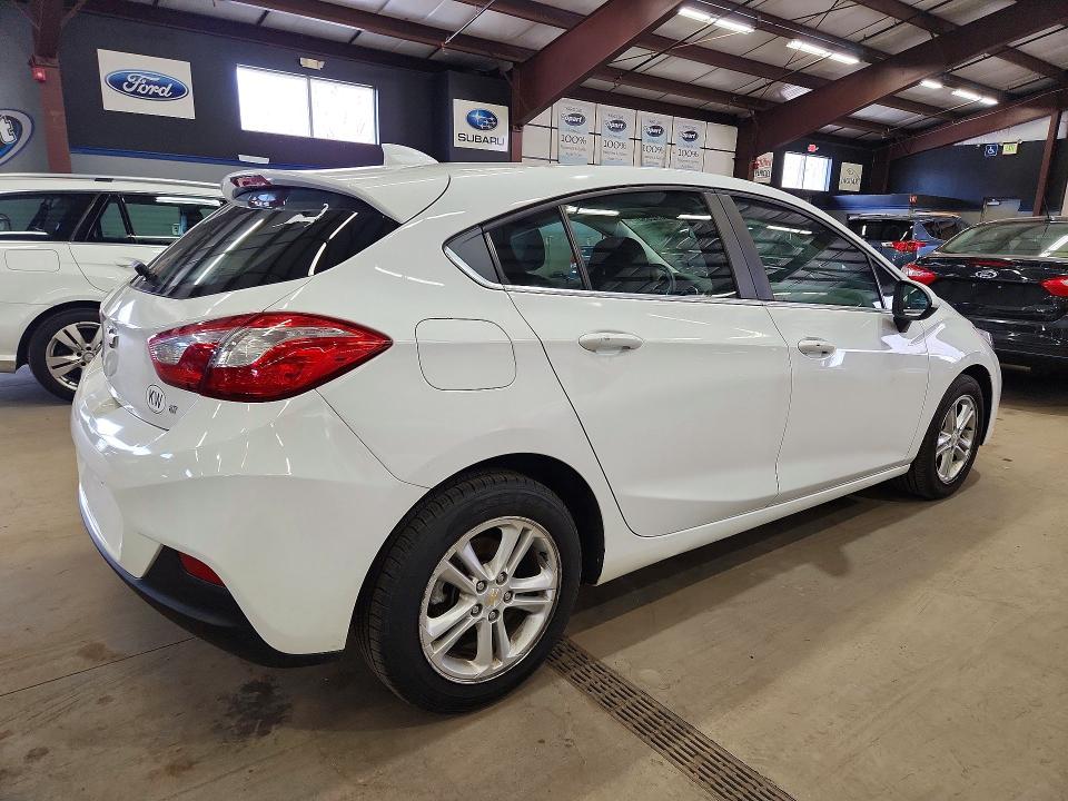 Продаж на аукціоні авто 2018 Chevrolet Cruze, vin: 3G1BE6SM1JS609484, номер лоту: 48929936