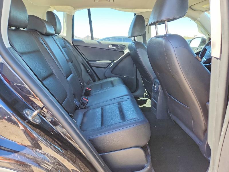 49957086 :رقم المزاد ، WVGBV7AXXHK020623 vin ، 2017 Volkswagen Tiguan مزاد بيع
