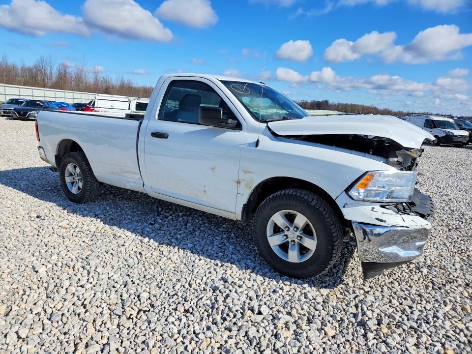47102306 :رقم المزاد ، 3C6JR6DG2NG429798 vin ، 2022 Ram 1500 Classic مزاد بيع
