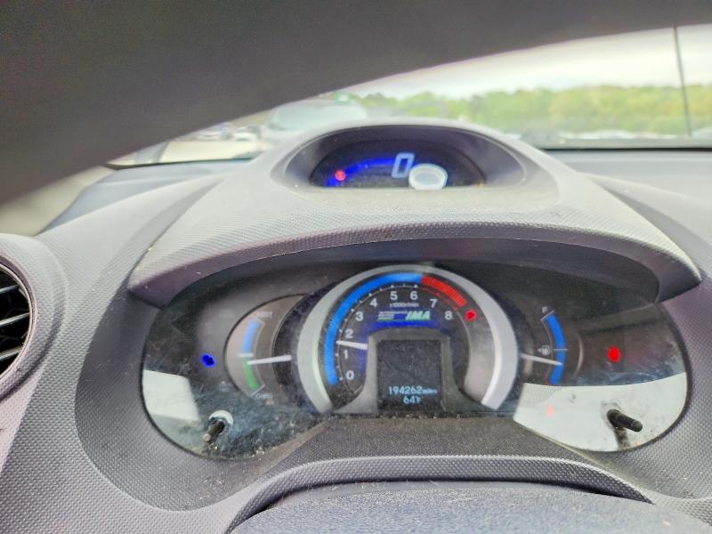 2010 Honda Insight მანქანა იყიდება აუქციონზე, vin: JHMZE2H55AS024304, აუქციონის ნომერი: 73926535