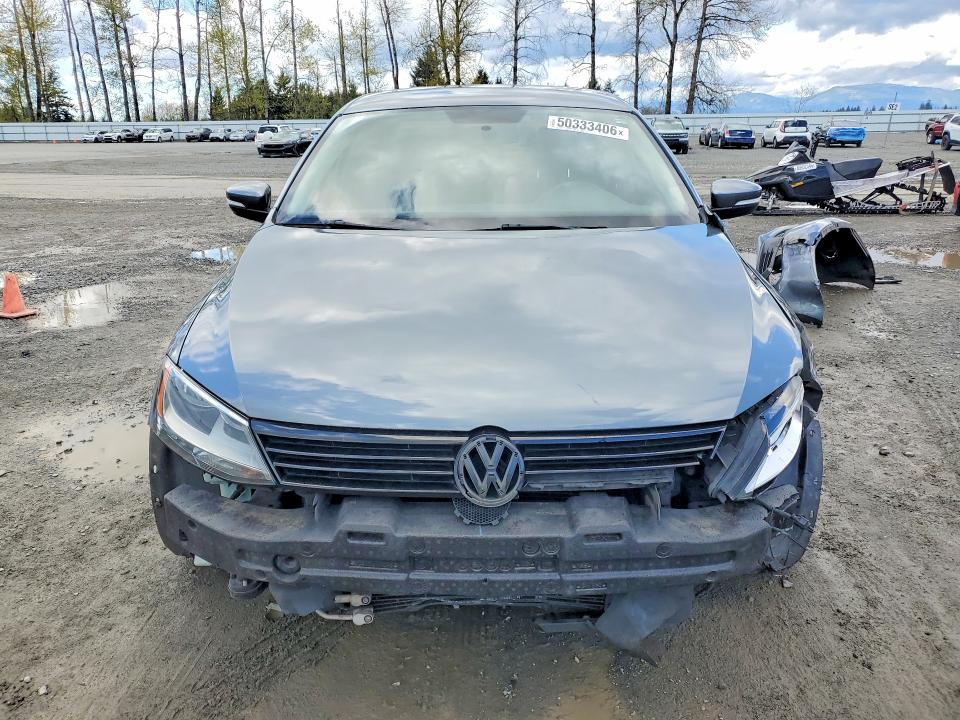 50333406 :رقم المزاد ، 3VWBZ7AJ0BM309799 vin ، 2011 Volkswagen Jetta مزاد بيع